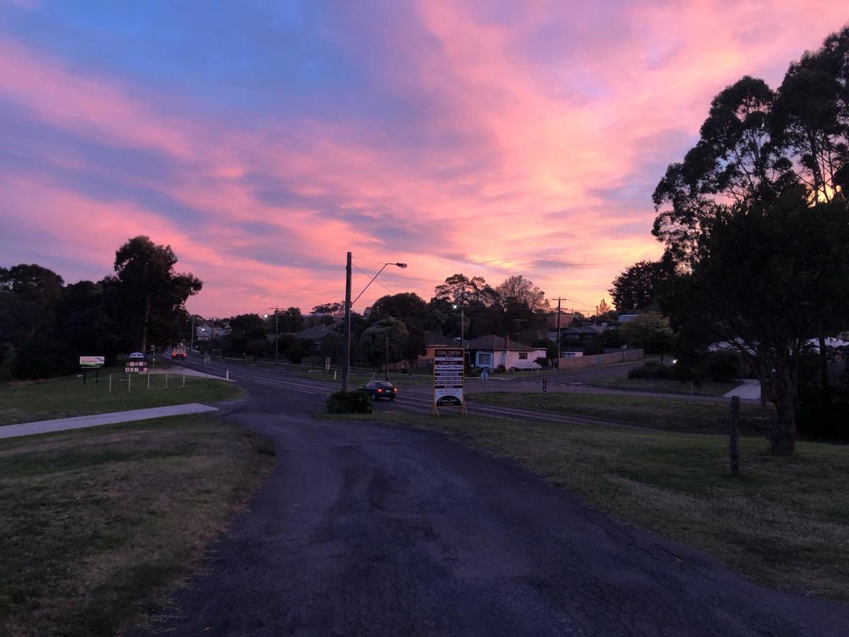 Coal Creek Motel Korumburra Экстерьер фото