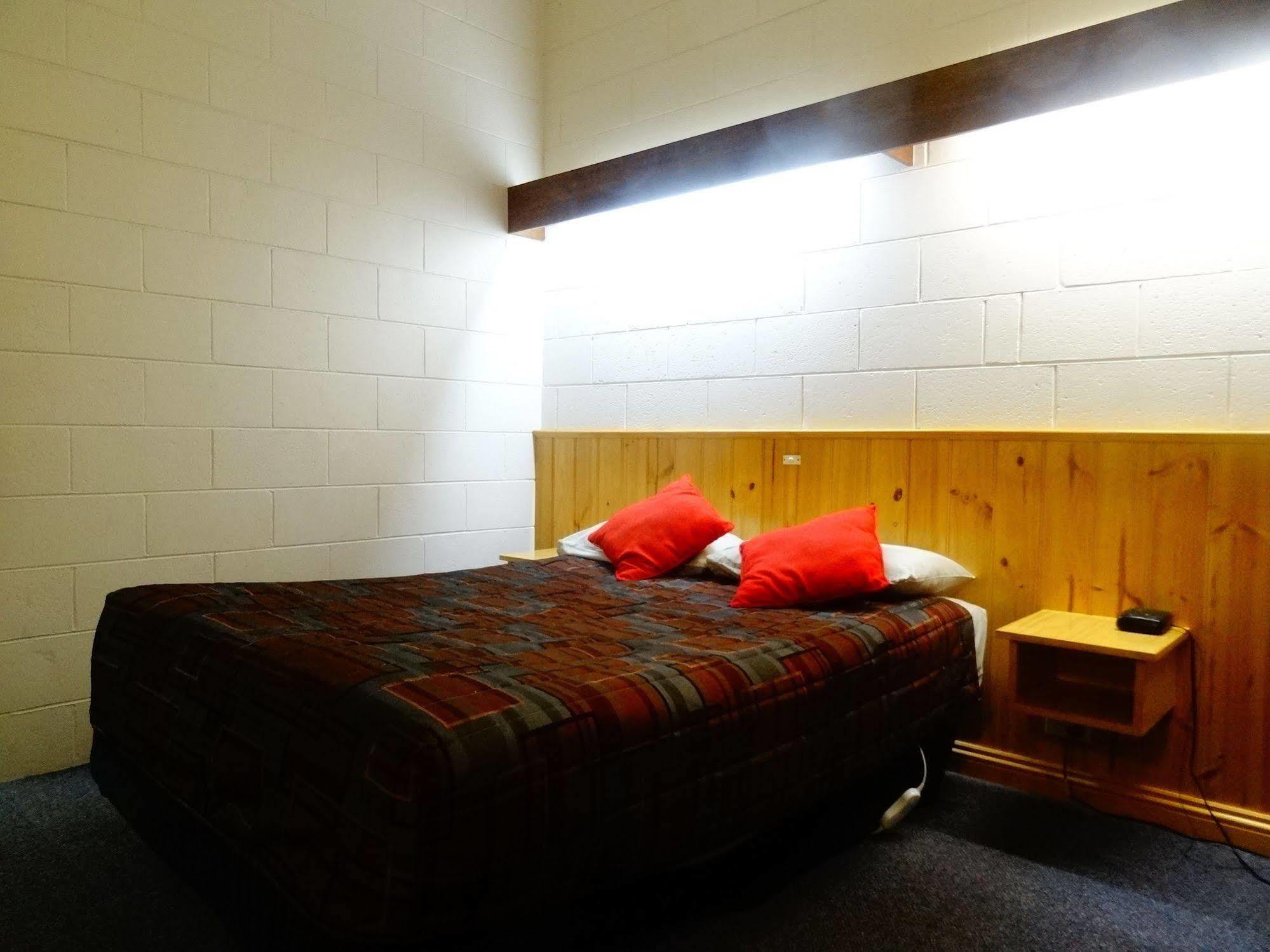 Coal Creek Motel Korumburra Экстерьер фото