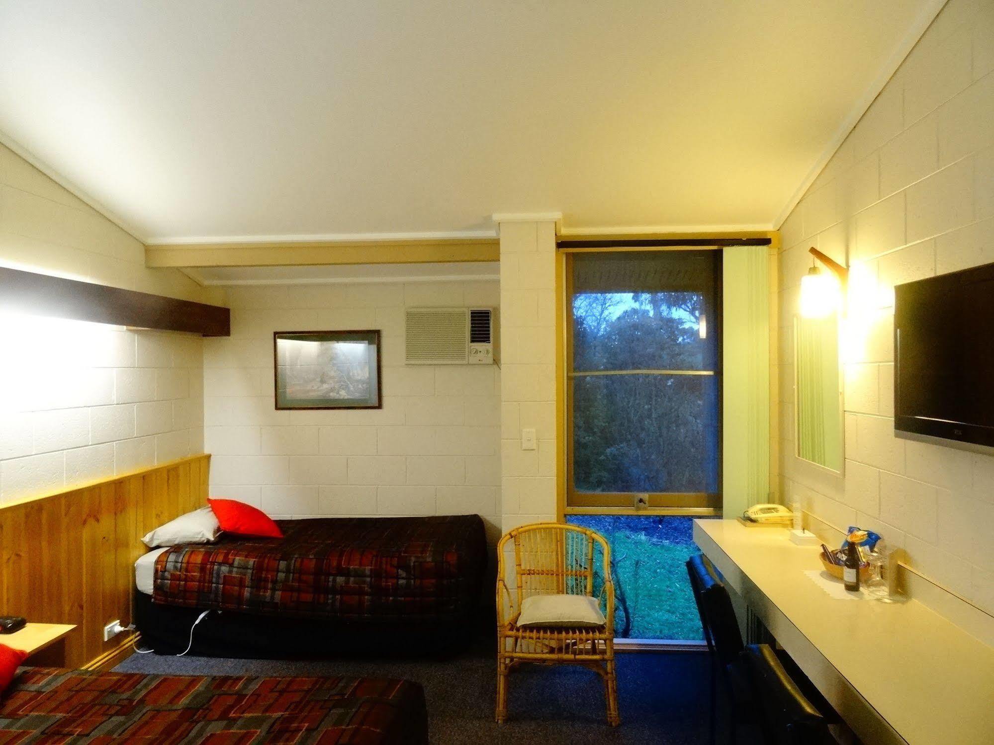 Coal Creek Motel Korumburra Экстерьер фото